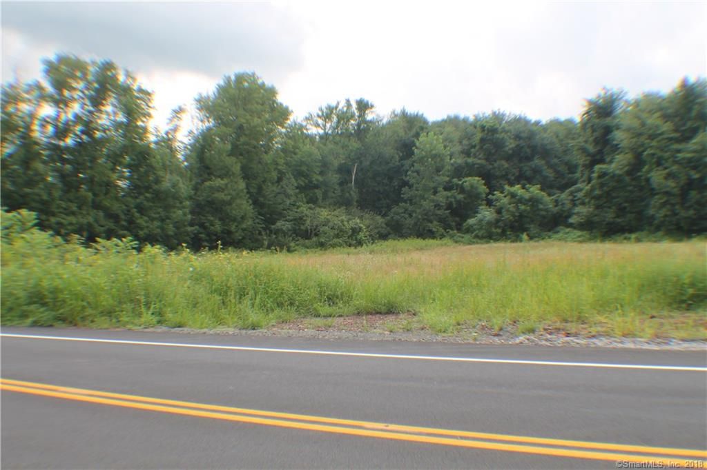 Mullen Rd: Mullen Rd, Enfield, CT 06082